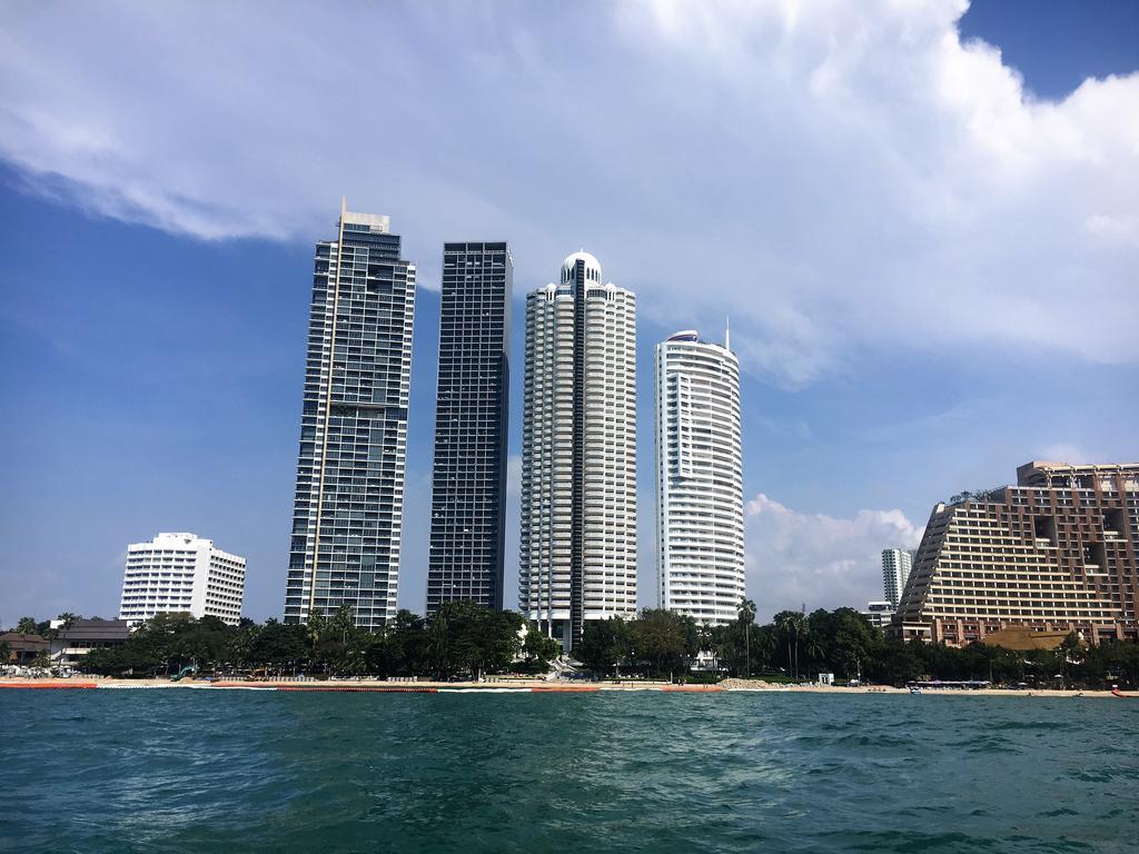 Sky Beach Apartment Pattaya Exterior photo