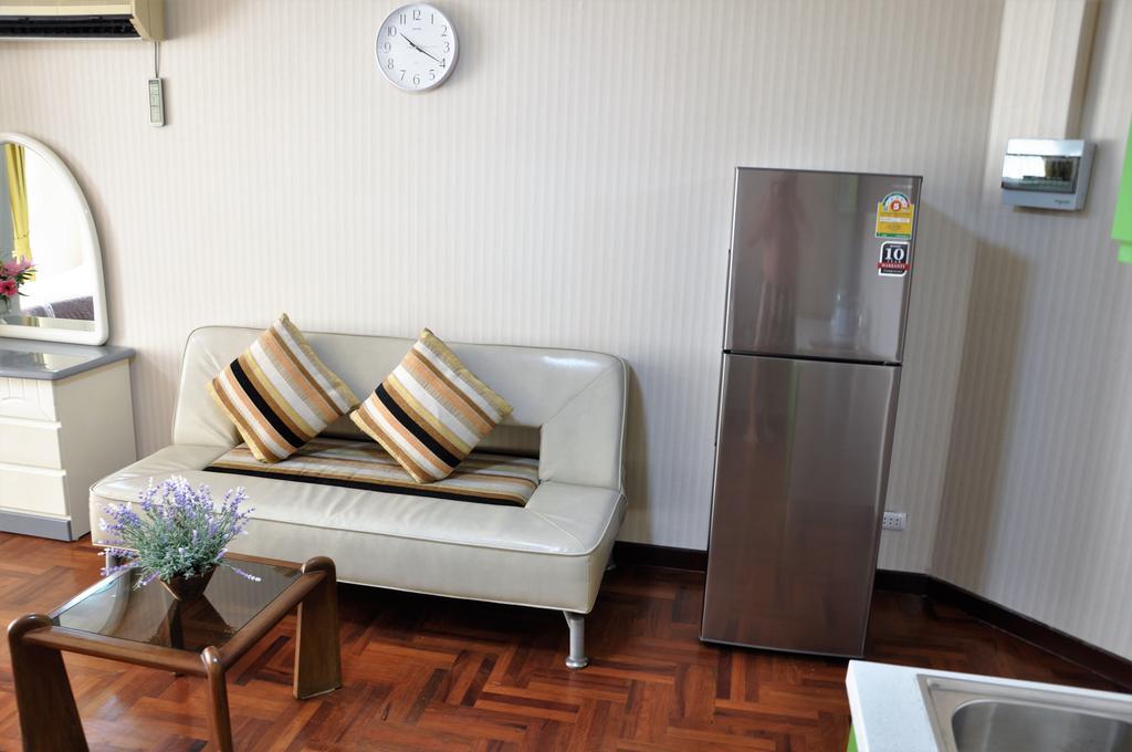 Sky Beach Apartment Pattaya Exterior photo