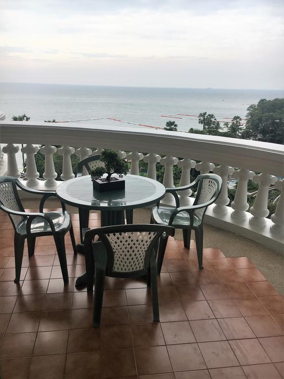 Sky Beach Apartment Pattaya Exterior photo