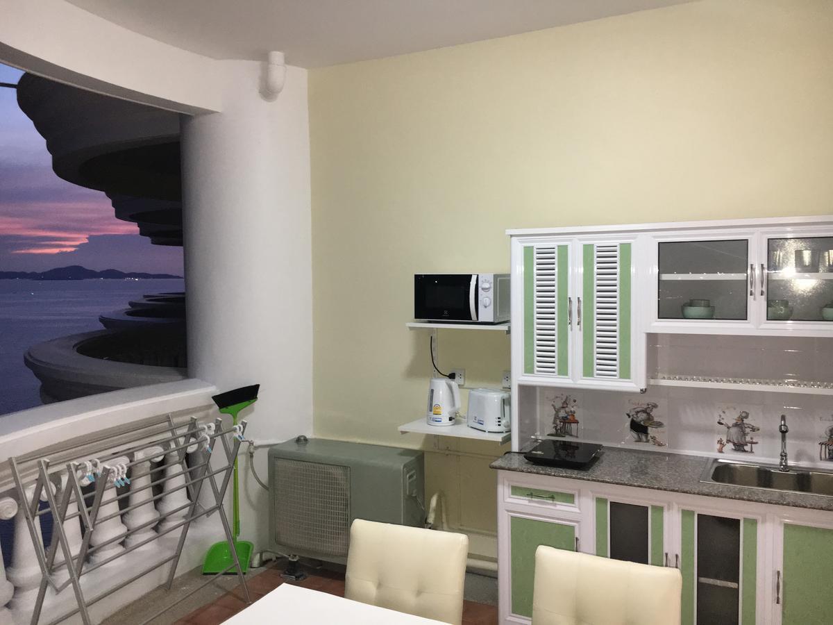 Sky Beach Apartment Pattaya Exterior photo