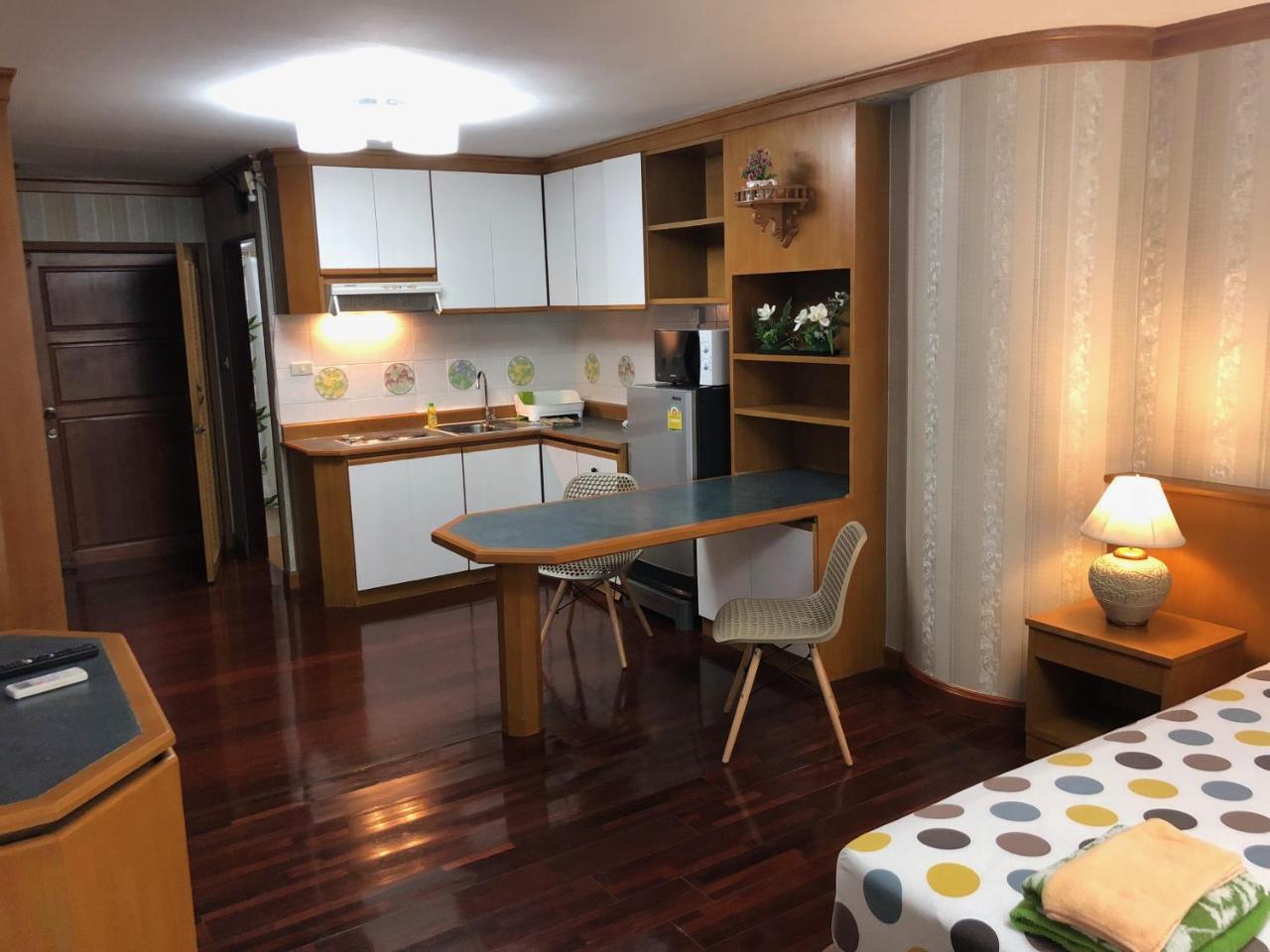 Sky Beach Apartment Pattaya Exterior photo